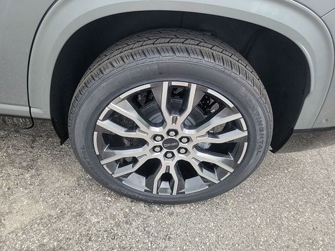 New 2026 GMC Acadia Denali Ultimate w/ LPO, All-Weather Package FWD image 8