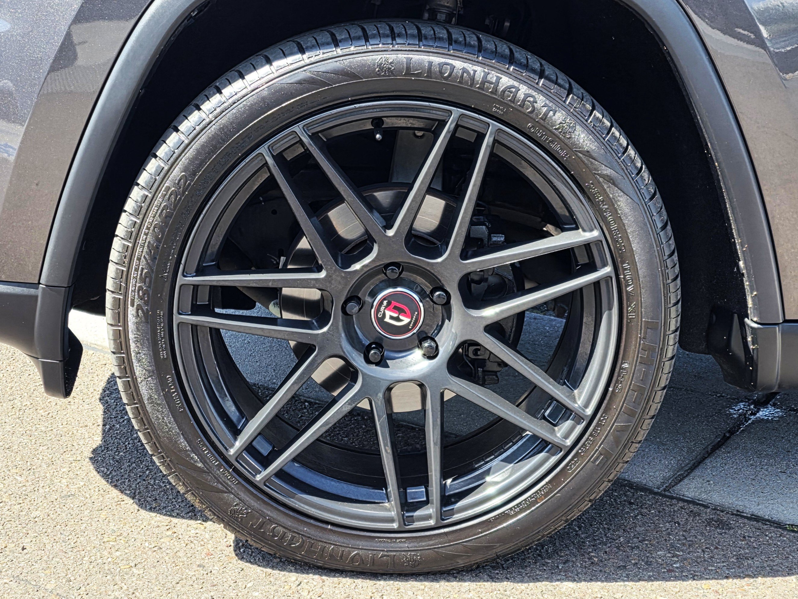 Certified 2019 Jeep Grand Cherokee Laredo w/ Laredo X Package RWD image 9