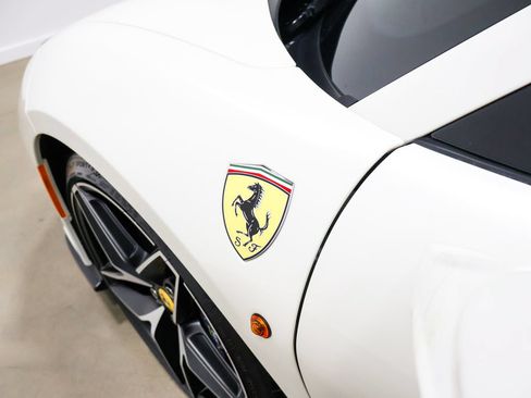 Used 2020 Ferrari 488 Pista Spider RWD image 97
