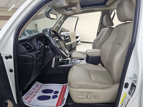 Used 2016 Toyota 4Runner Limited image 18