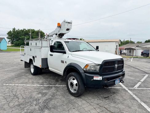 Used 2012 RAM 4500 2WD Regular Cab w/ Cold Weather Group image 3