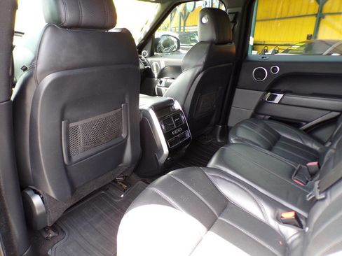 Used 2016 Land Rover Range Rover Sport HSE image 17