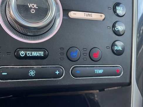 Used 2016 Ford Explorer Limited image 24