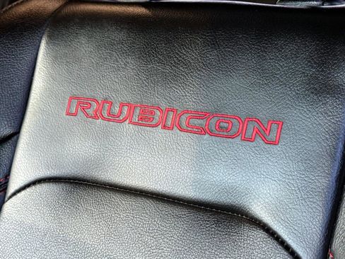 Used 2022 Jeep Gladiator Rubicon w/ LED Lighting Group image 13