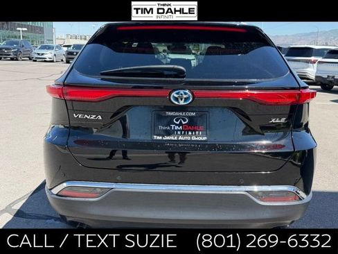 Used 2023 Toyota Venza XLE AWD/4WD image 9