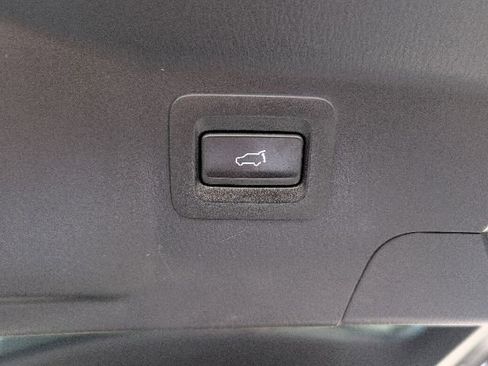 Used 2019 MAZDA CX-9 Touring AWD/4WD image 11