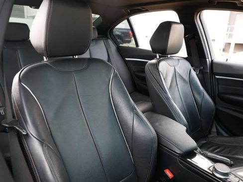 Used 2017 BMW 340i xDrive Sedan image 23