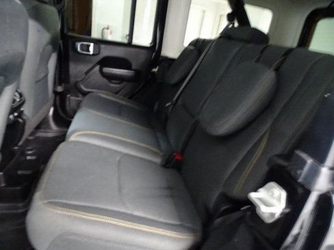 Used 2024 Jeep Wrangler Unlimited w/ Convenience Group AWD/4WD image 3