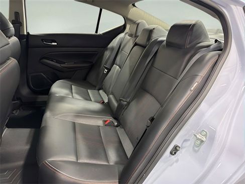 Used 2024 Nissan Altima 2.5 SR w/ SR Premium Package image 29
