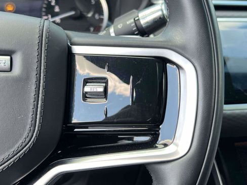 Used 2022 Land Rover Range Rover Velar S AWD/4WD image 22