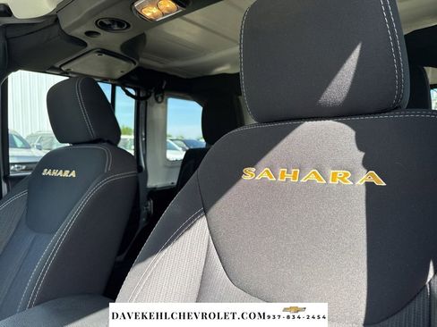 Used 2015 Jeep Wrangler Unlimited Sahara AWD/4WD image 11
