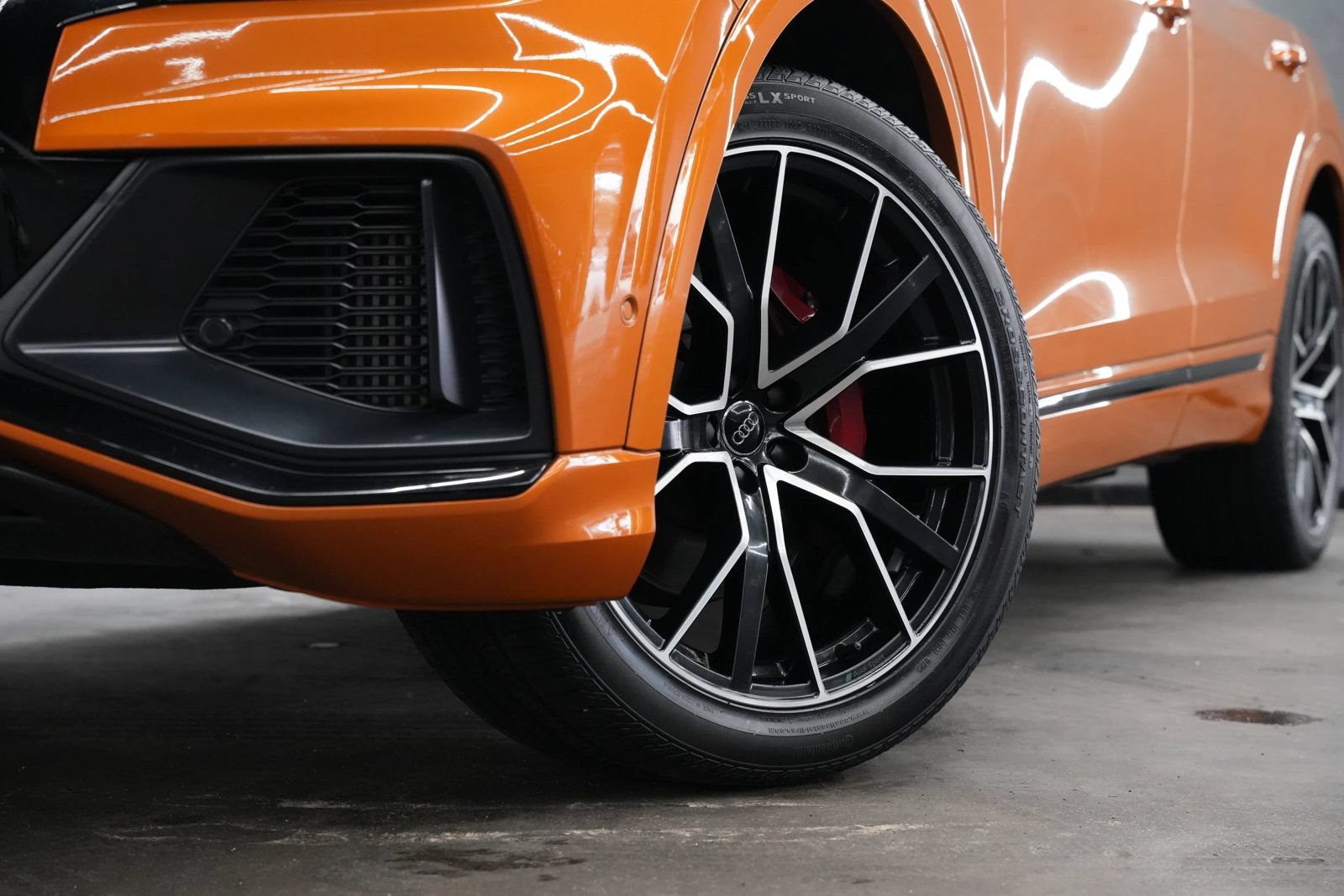 Used 2020 Audi Q8 Premium Plus w/ Premium Plus Package AWD/4WD image 3