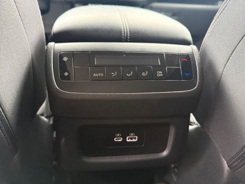 Used 2025 Nissan Pathfinder SV w/ Cargo Package AWD/4WD image 21