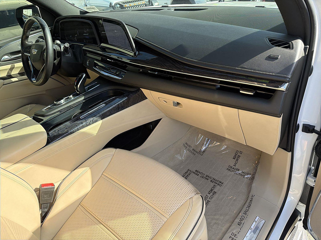 Used 2022 Cadillac Escalade Premium Luxury AWD/4WD image 23