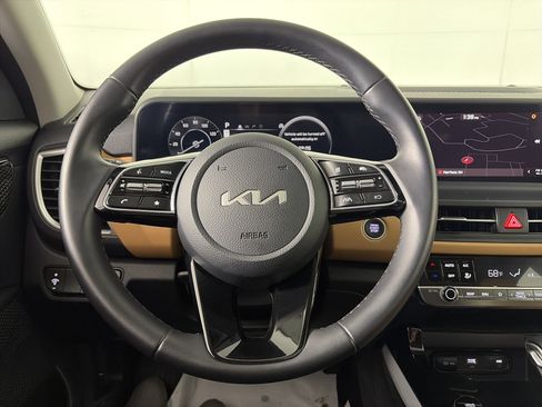 Used 2024 Kia Seltos EX image 27