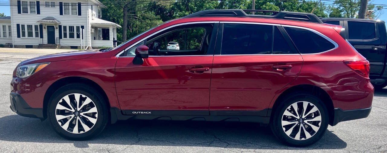 Used 2017 Subaru Outback 3.6R Limited AWD/4WD image 7