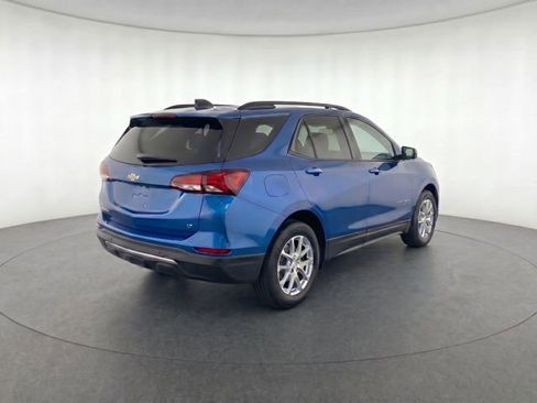 Used 2024 Chevrolet Equinox LT FWD image 7