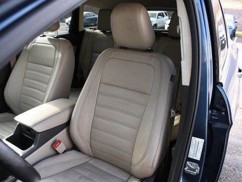 Used 2018 Ford Escape SEL image 17