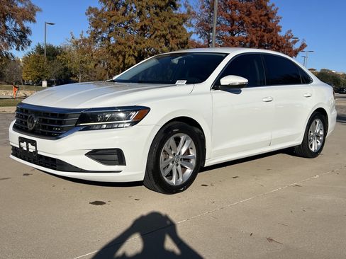 Used 2020 Volkswagen Passat 2.0T SE image 5