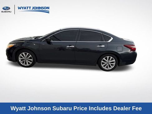 Used 2017 Nissan Altima 2.5 SV FWD image 3