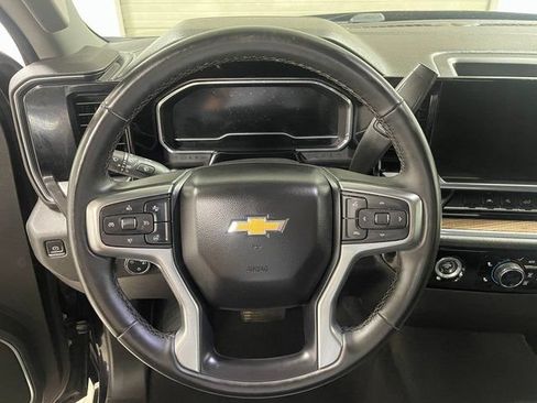 Used 2023 Chevrolet Silverado 1500 LT AWD/4WD image 14
