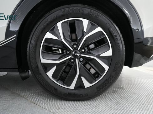 Used 2022 Kia EV6 Wind w/ Wind Technology Package image 19