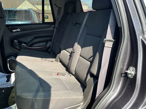 Used 2017 GMC Yukon SLE w/ SLE Value Package image 5