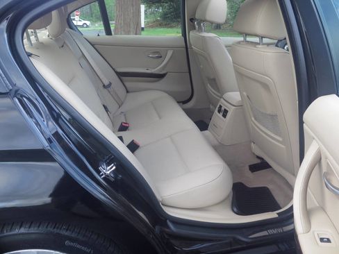 Used 2009 BMW 328i Sedan RWD image 17