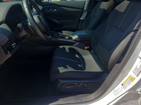 Used 2023 Honda Accord Sport image 13