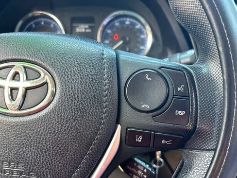 Used 2017 Toyota Corolla LE w/ Carpet Mat Package (TMS) FWD image 15