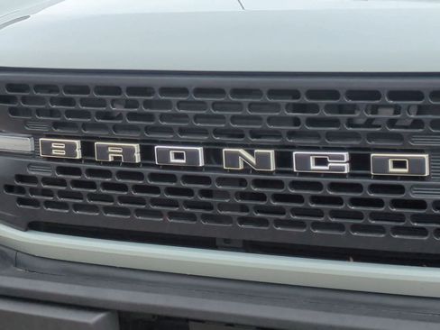Used 2022 Ford Bronco Big Bend w/ Sasquatch Package AWD/4WD image 12