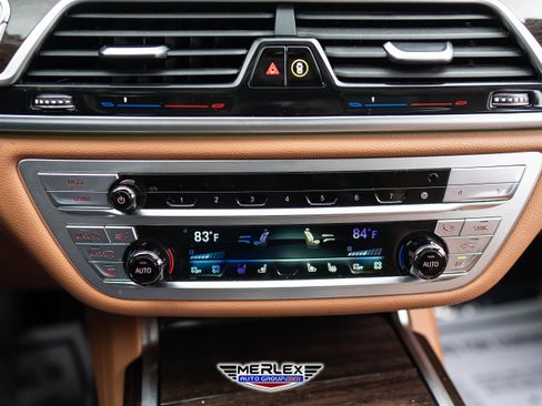 Used 2022 BMW 750i xDrive xDrive M SPORT LINE w/ Executive Package image 33