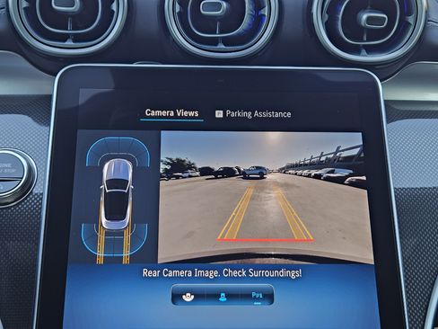 Used 2025 Mercedes-Benz CLE 300 4MATIC Cabriolet image 18