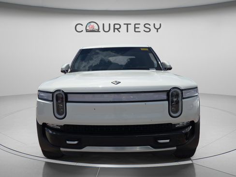 Used 2023 Rivian R1T Adventure AWD/4WD image 5