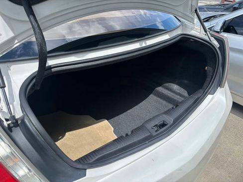 Used 2011 Lincoln MKS FWD image 63