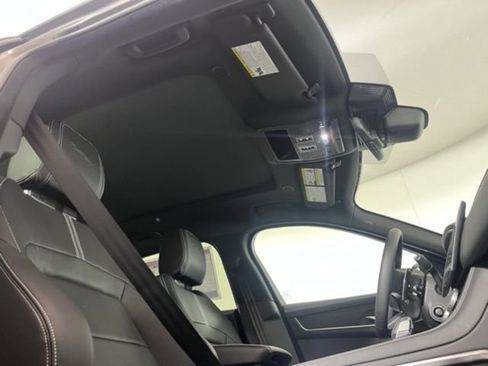 New 2026 Jaguar F-PACE R-Dynamic S image 18