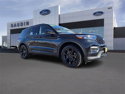 Certified 2024 Ford Explorer ST-Line w/ Class IV Trailer Tow Package