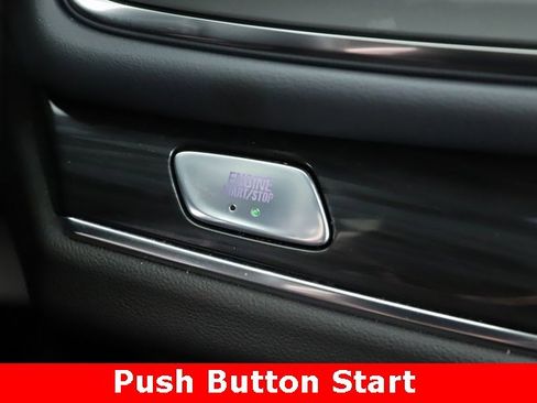 Used 2024 Buick Enclave Essence image 23