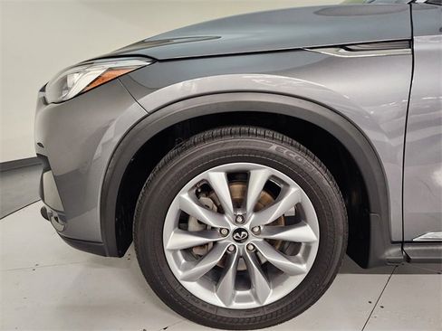 Used 2019 INFINITI QX50 Luxe w/ Navigation Package image 11
