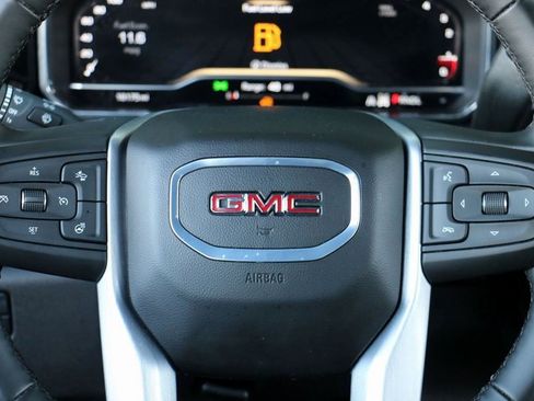 Used 2024 GMC Sierra 1500 Elevation image 28