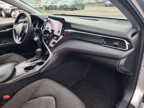 Used 2023 Toyota Camry LE image 21