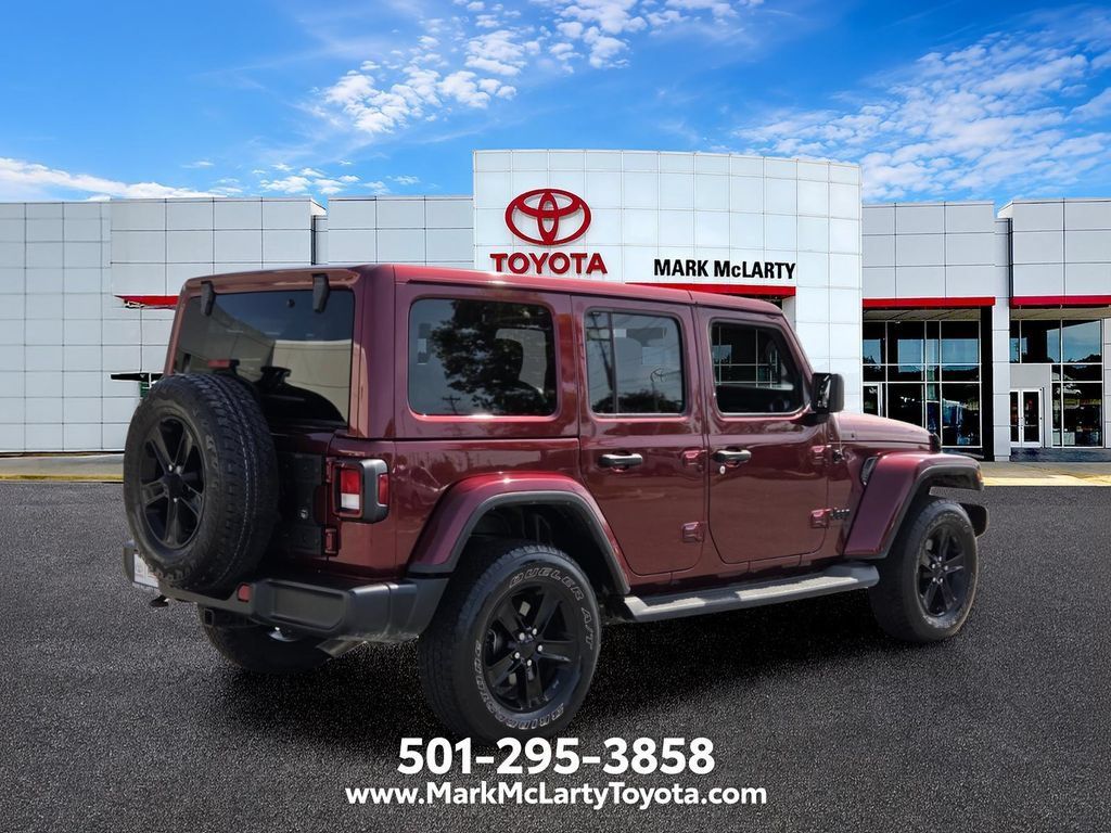 Used 2021 Jeep Wrangler Unlimited Sahara AWD/4WD image 5