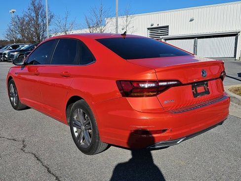 Used 2019 Volkswagen Jetta R-Line image 4