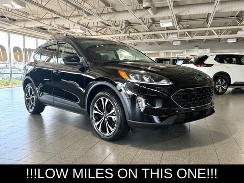 Used 2021 Ford Escape SEL w/ SEL Stealth AWD Package image 2
