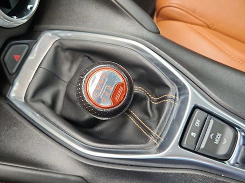 Used 2016 Chevrolet Camaro SS image 16