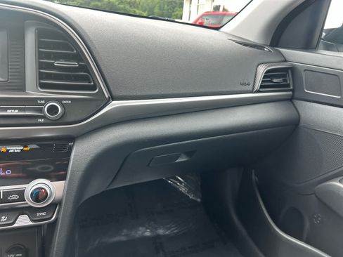 Used 2020 Hyundai Elantra SE w/ Cargo Package (C1) FWD image 20