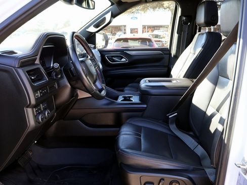 Used 2023 Chevrolet Suburban RST image 27