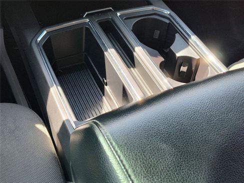 Used 2019 Ford F150 XLT w/ Trailer Tow Package image 20