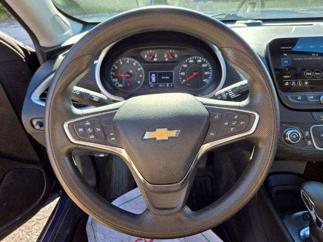 Used 2025 Chevrolet Malibu LS FWD image 30