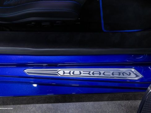 Used 2023 Lamborghini Huracan Tecnica image 39